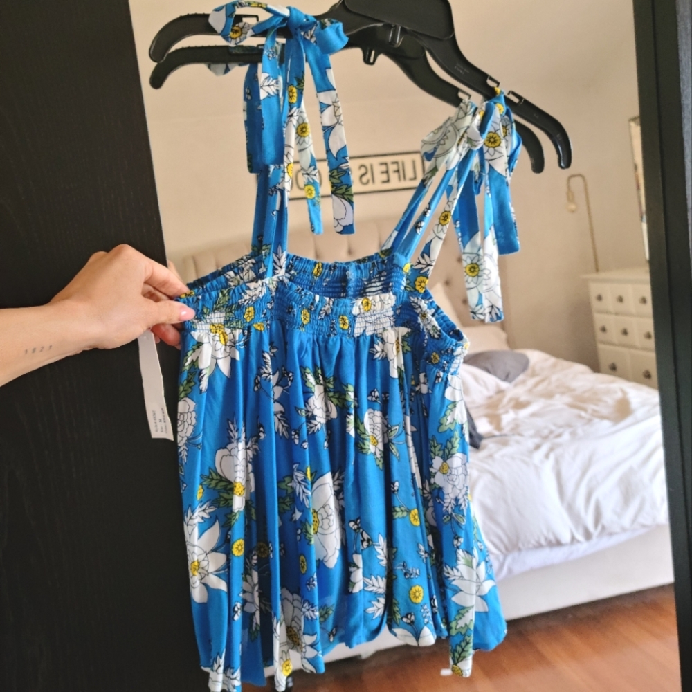 Flowy summer top
